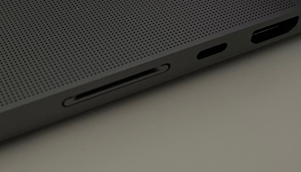 L'adaptateur BaseQi devient invisible une fois inséré dans le MacBook